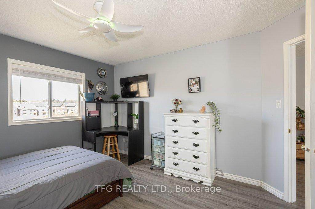 Photo 19 of 56 Perryview Drive, Scugog, Port Perry — HOMEH