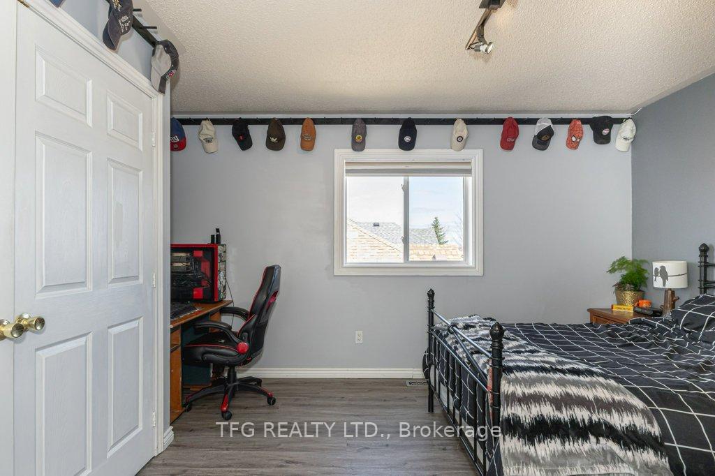 Photo 23 of 56 Perryview Drive, Scugog, Port Perry — HOMEH
