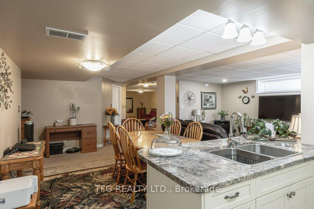 Photo 30 of 56 Perryview Drive, Scugog, Port Perry — HOMEH