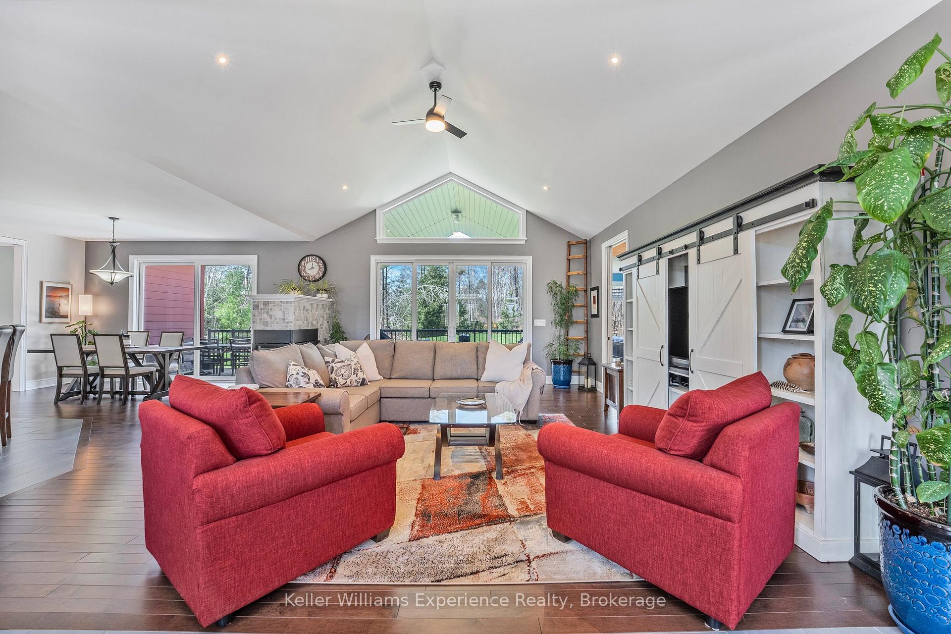 Photo 9 of 2176 Elana Drive, Severn, Marchmont — HOMEH