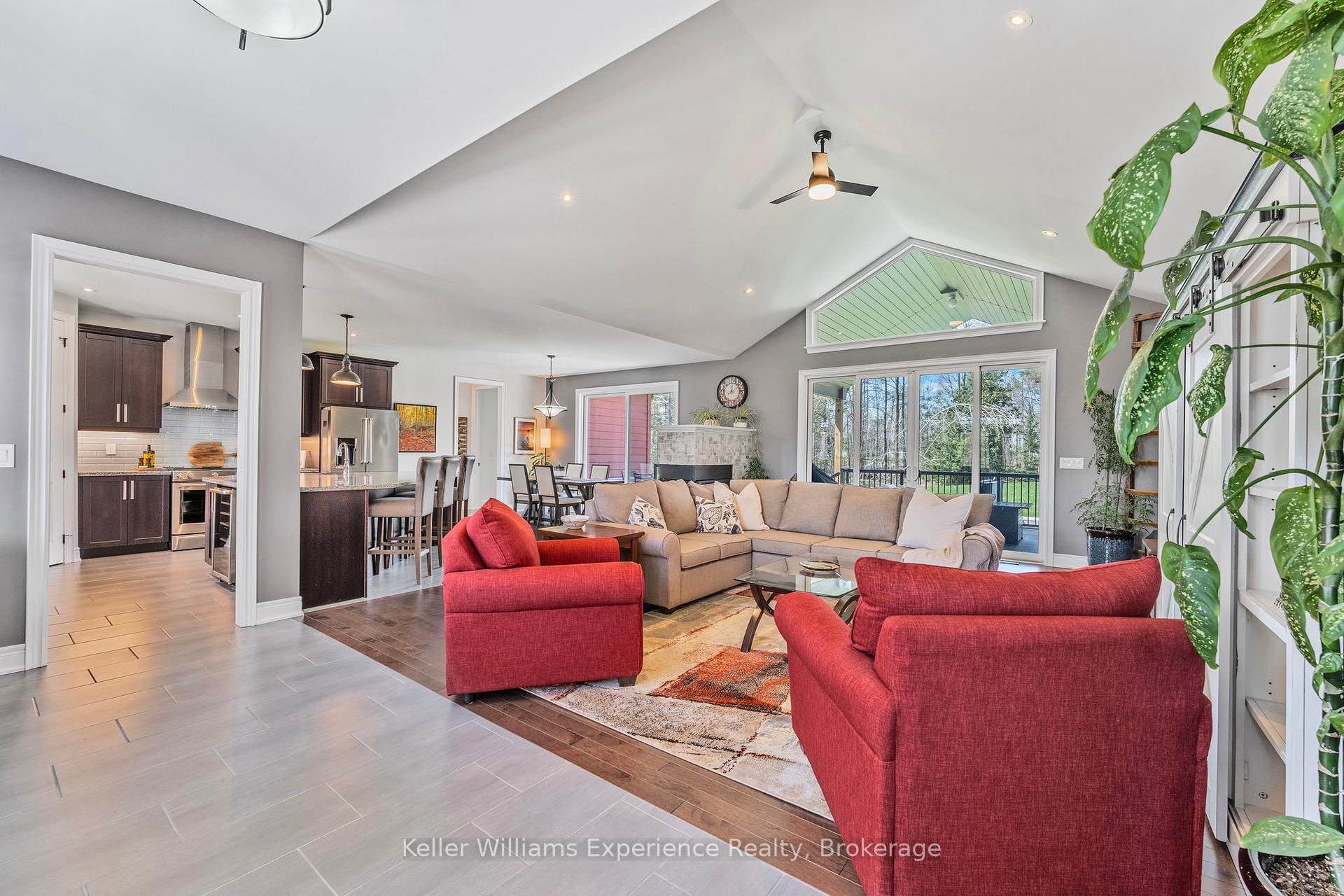 Photo 11 of 2176 Elana Drive, Severn, Marchmont — HOMEH
