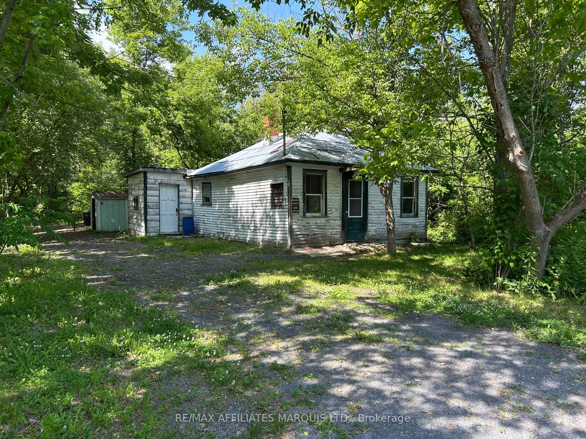Front of 16517 Black River Road