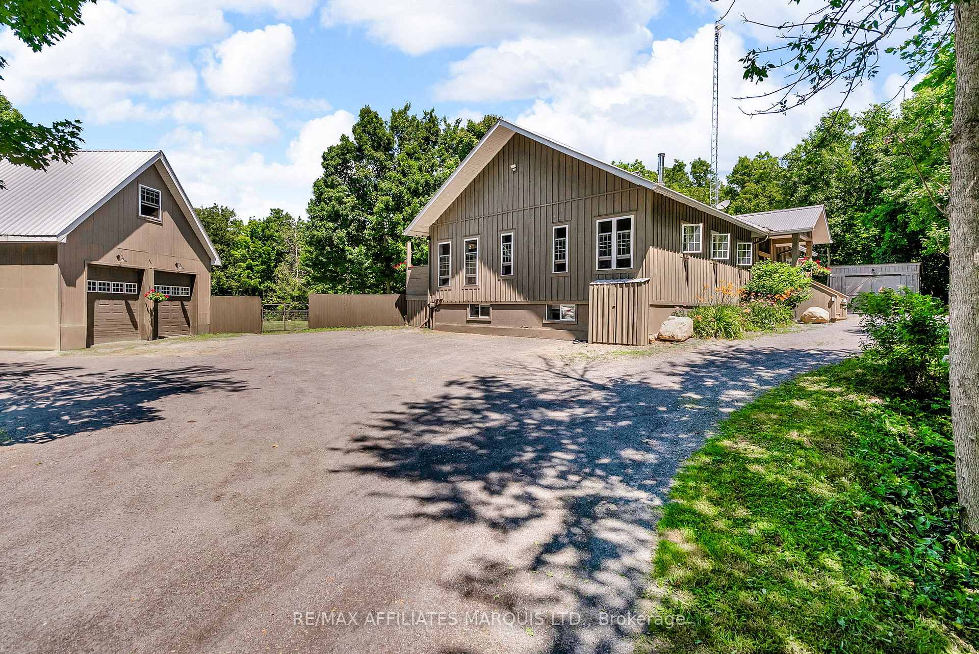 Photo 2 of 19671 Caber Road, South Glengarry, South Glengarry (Charlottenburgh) Twp — HOMEH