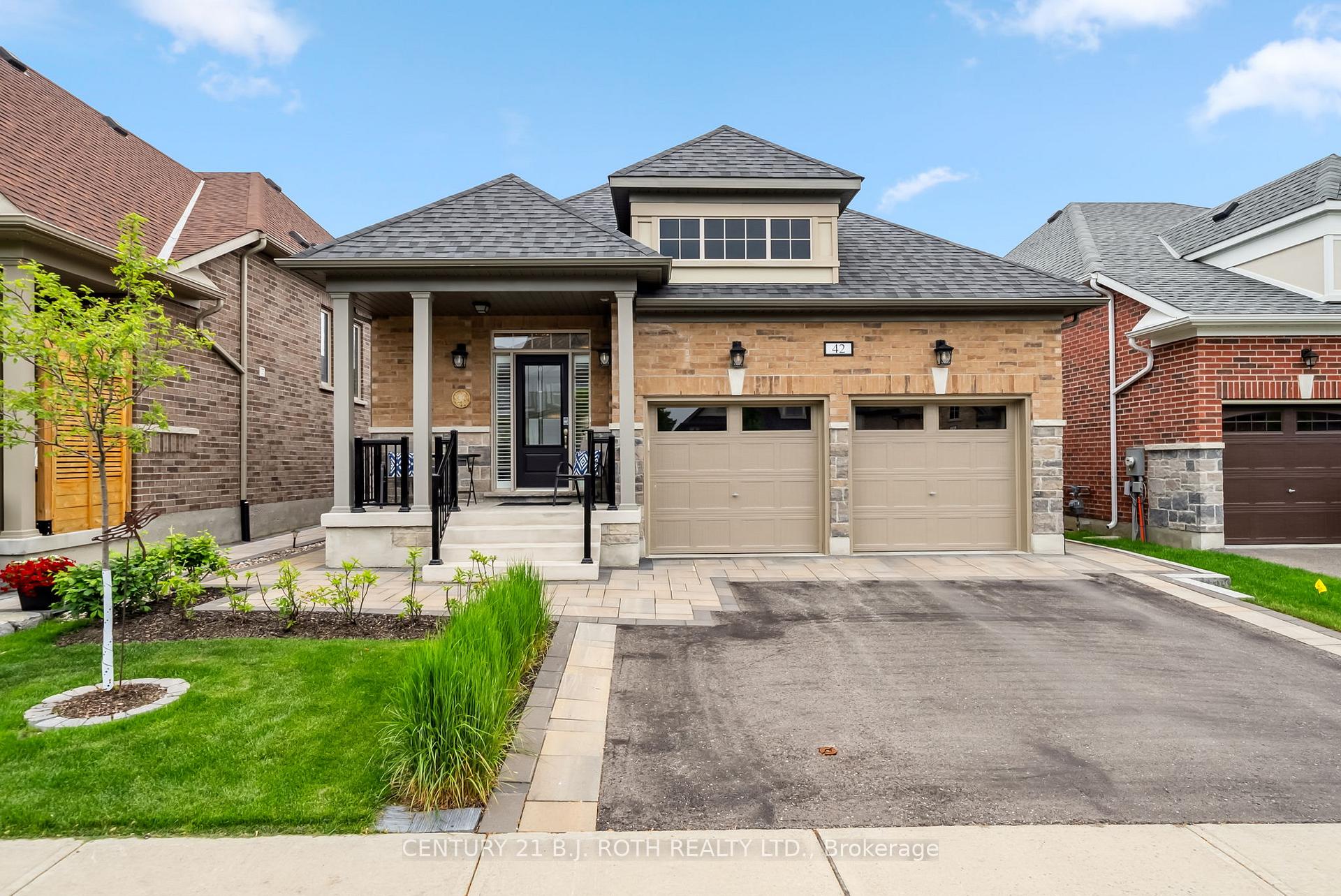 Front of 42 Glenhaven Court