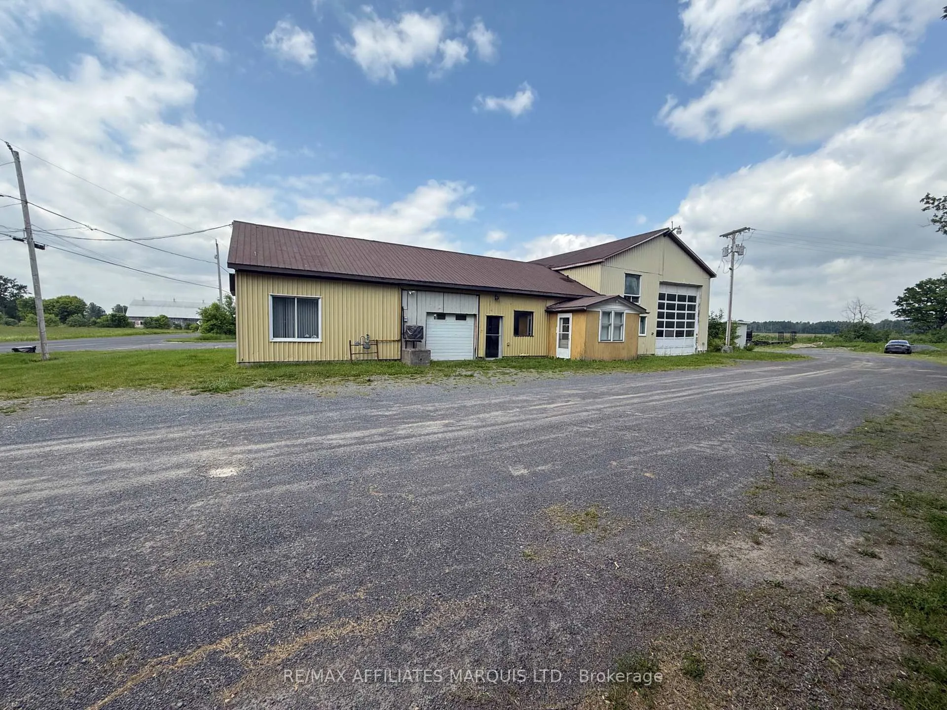 Photo 3 of 17295 Valade Road, South Stormont, South Stormont (Cornwall) Twp — HOMEH