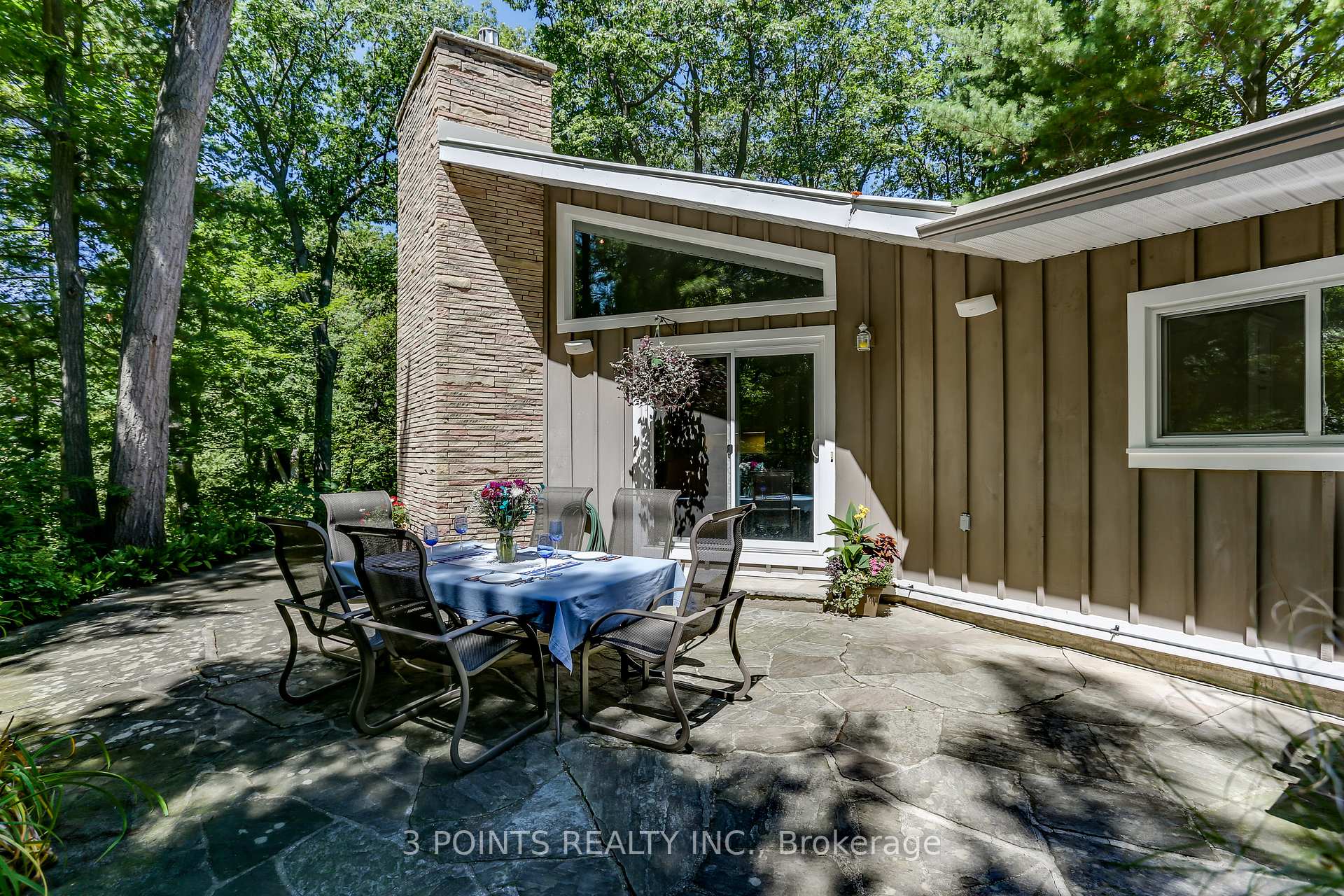 Photo 6 of 4 Frances Crescent, South Huron, Stephen — HOMEH