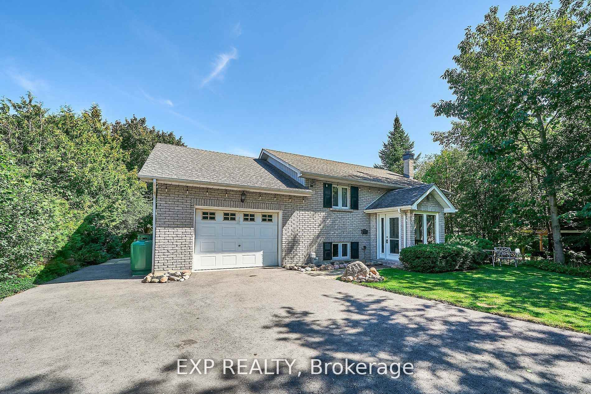 Photo 2 of 147 Aldred Drive, Scugog, Port Perry — HOMEH