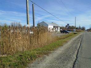 Photo 5 of 3-49 Rideau Avenue N, Smiths Falls — HOMEH