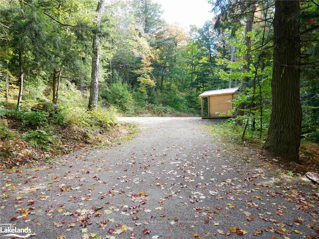 Photo 9 of 64 Nipissing Road, Seguin — HOMEH