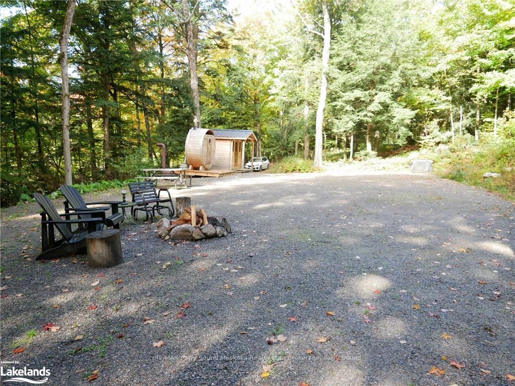 Photo 20 of 64 Nipissing Road, Seguin — HOMEH