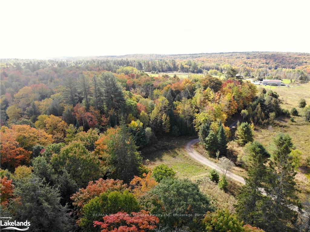 Photo 33 of 64 Nipissing Road, Seguin — HOMEH