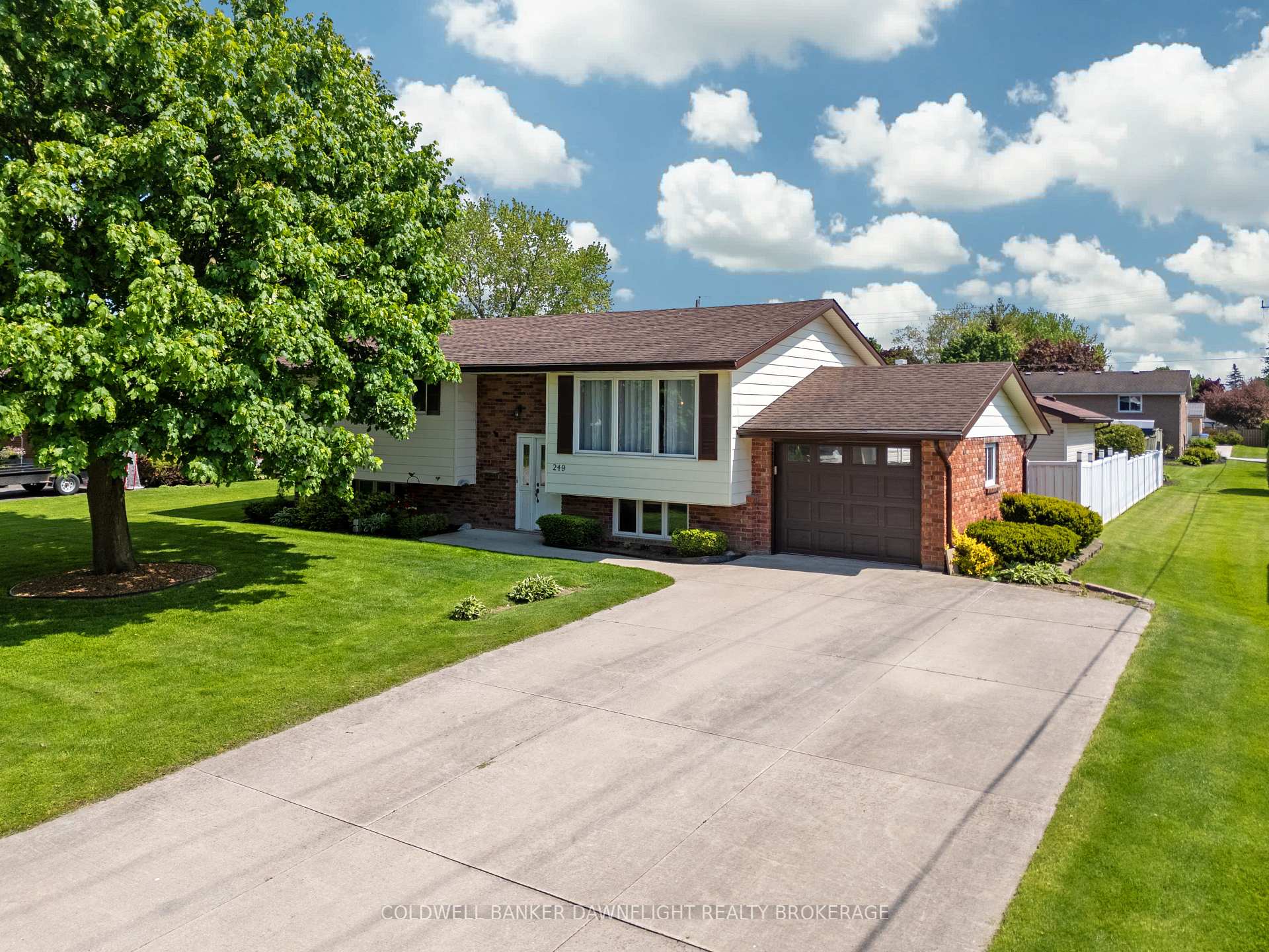 Photo 49 of 249 Churchill Drive, South Huron, Exeter — HOMEH