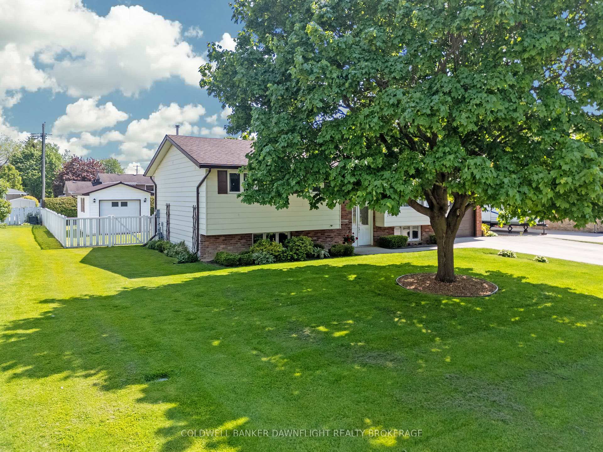 Photo 50 of 249 Churchill Drive, South Huron, Exeter — HOMEH