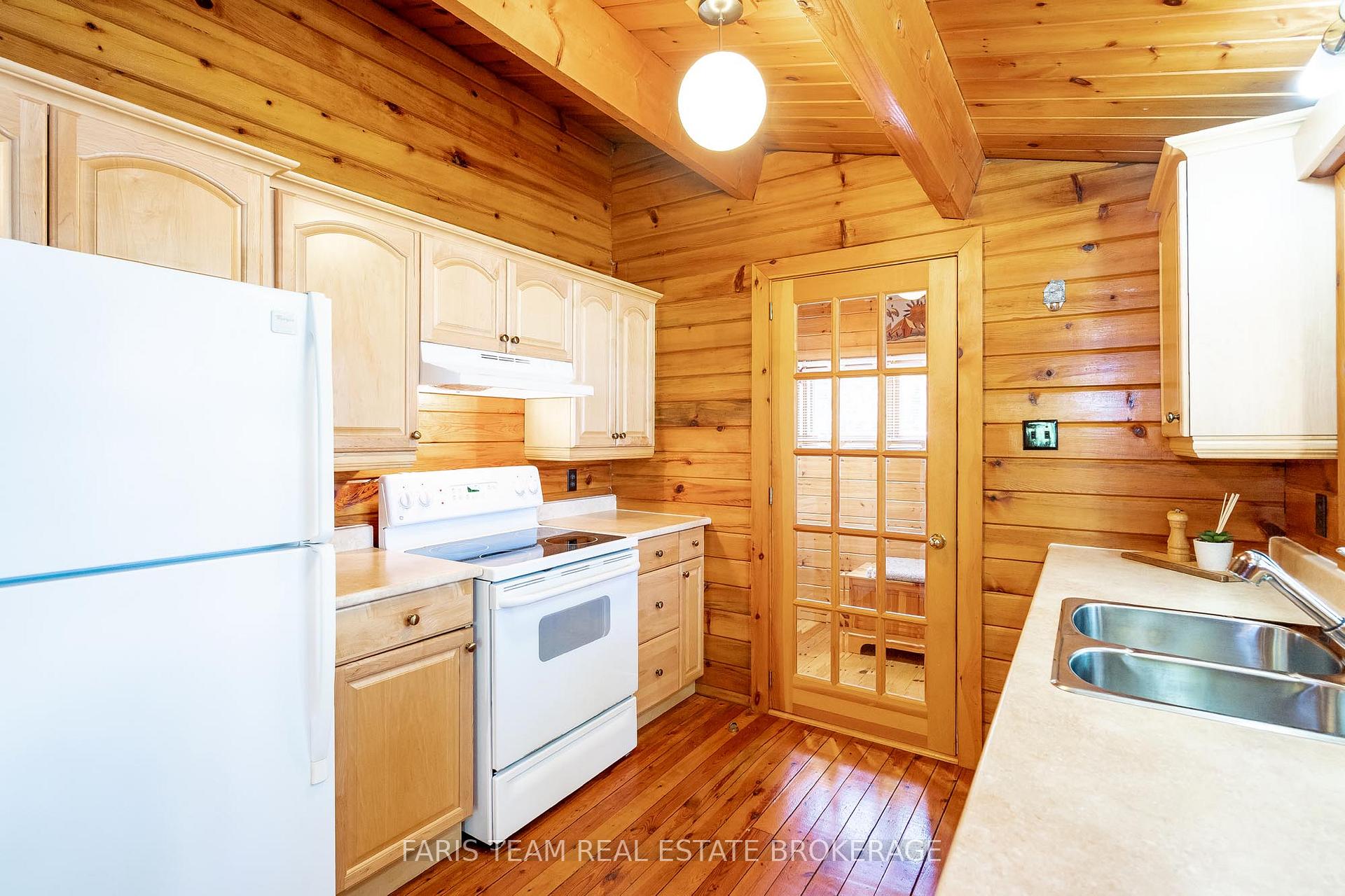 Photo 4 of 7652 South River Road, Severn, Washago — HOMEH