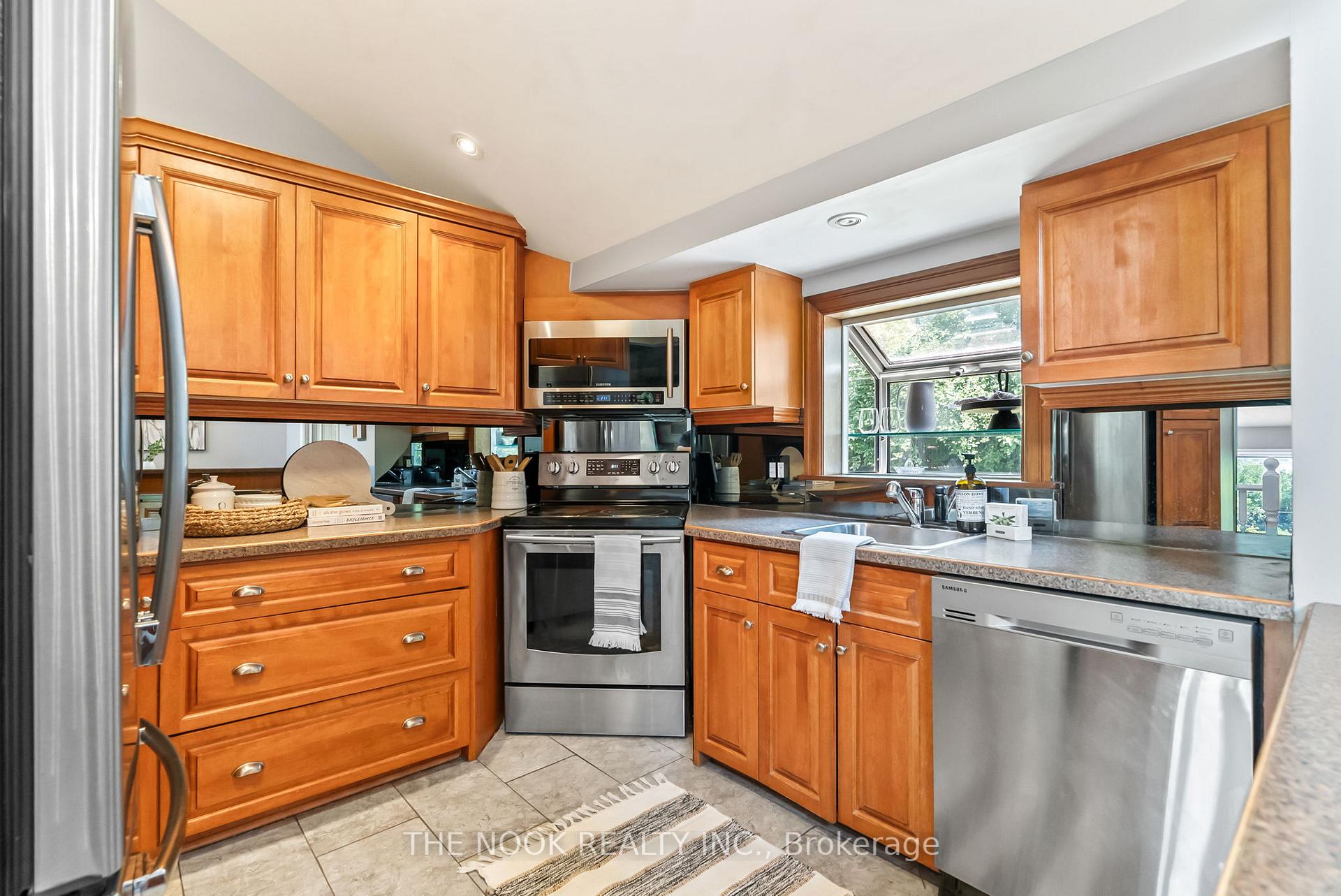 Photo 23 of 385 Fralicks Beach Road, Scugog, Rural Scugog — HOMEH