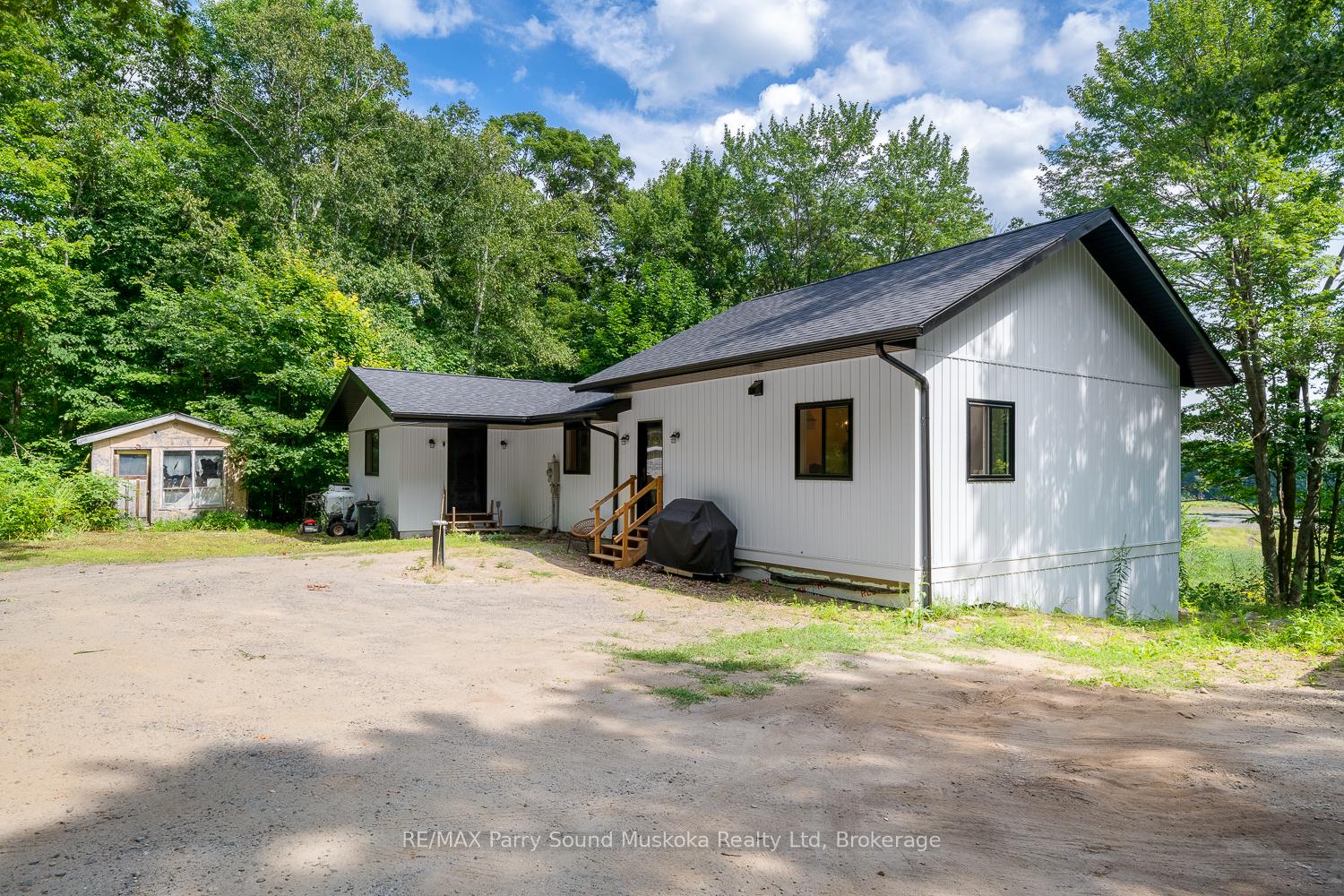 Photo 10 of 13 Rocky Road, Seguin — HOMEH