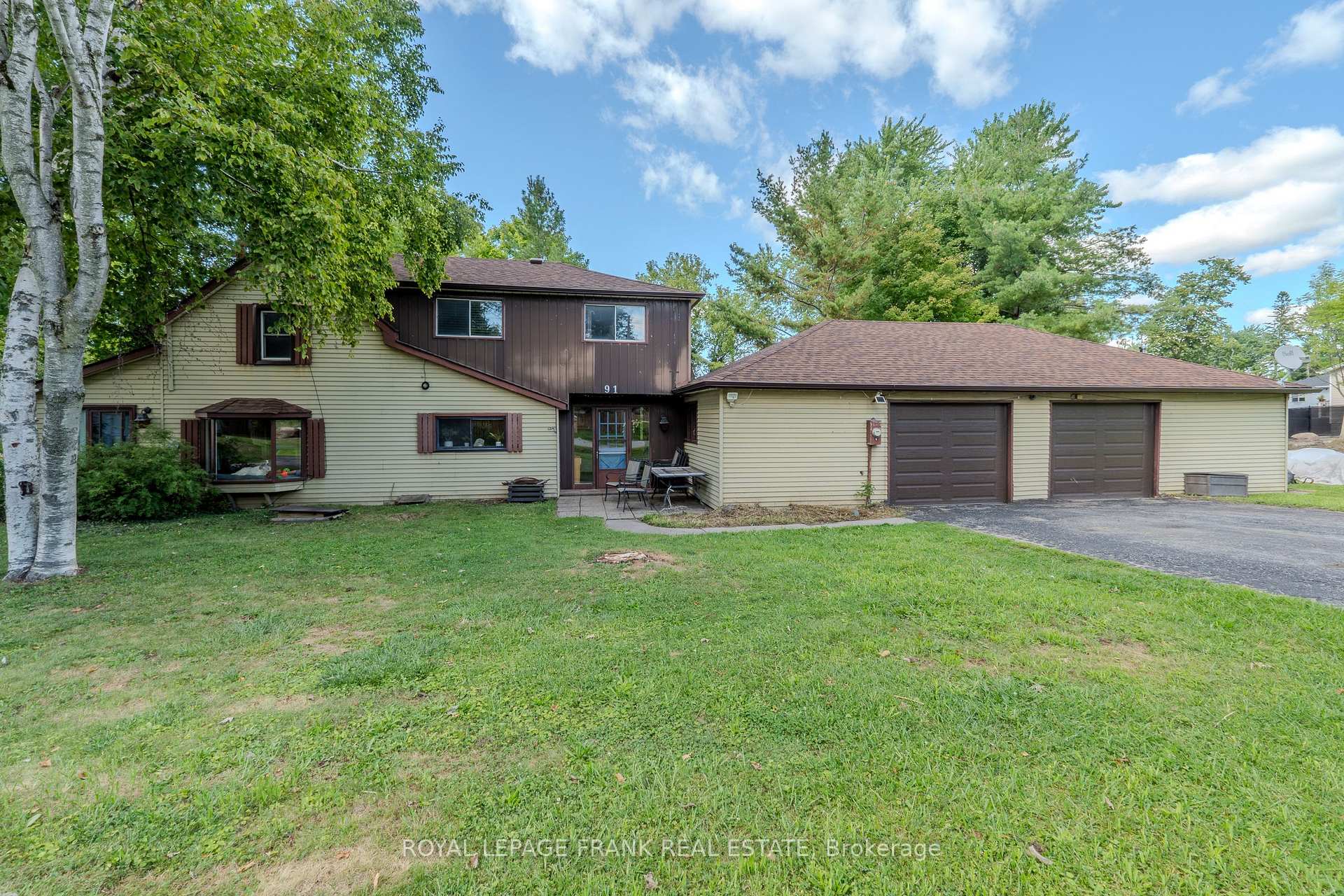 Photo 3 of 91 Centre Street, Scugog, Rural Scugog — HOMEH