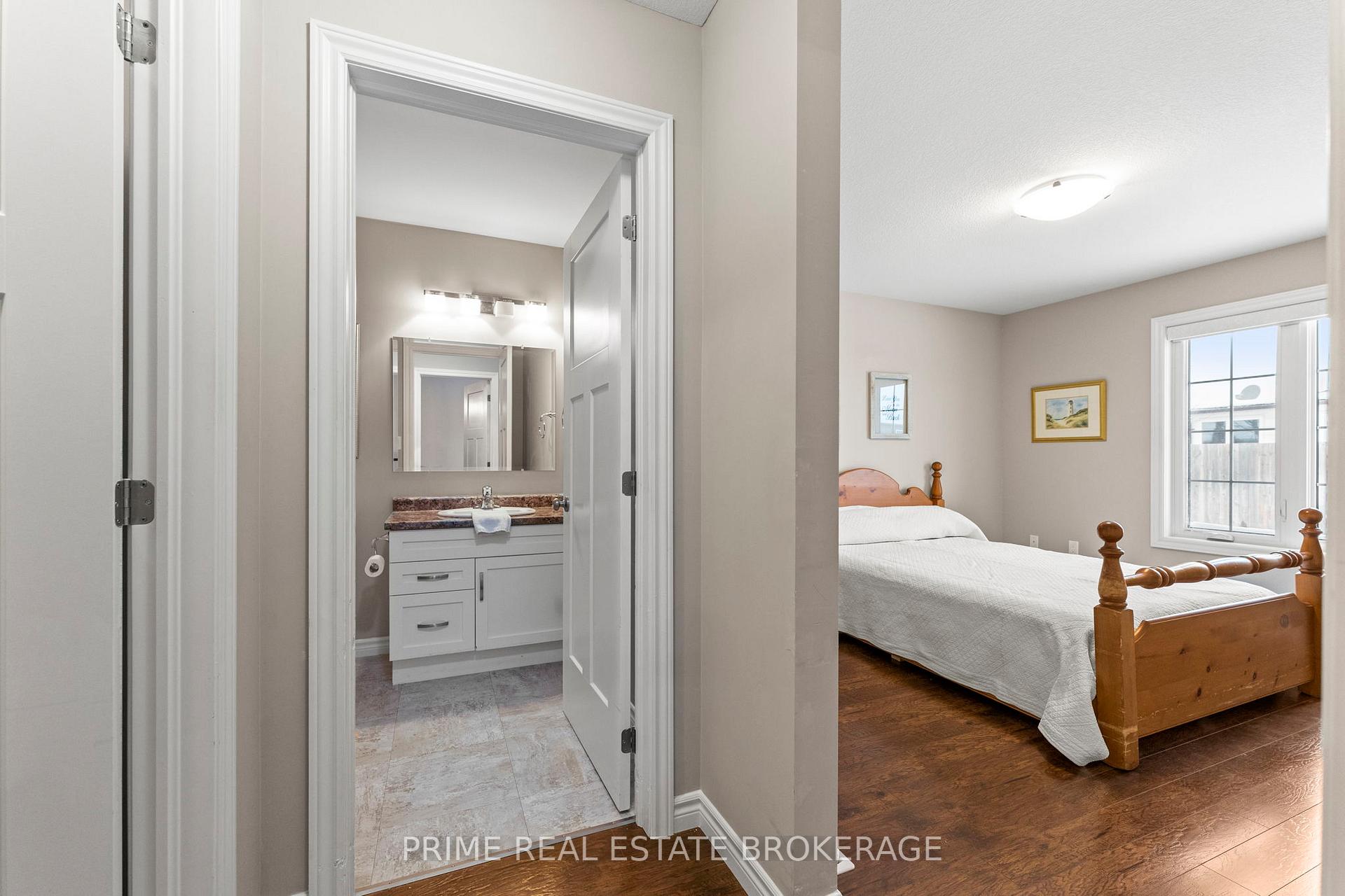 Photo 8 of 40 Devon Drive, South Huron, Exeter — HOMEH