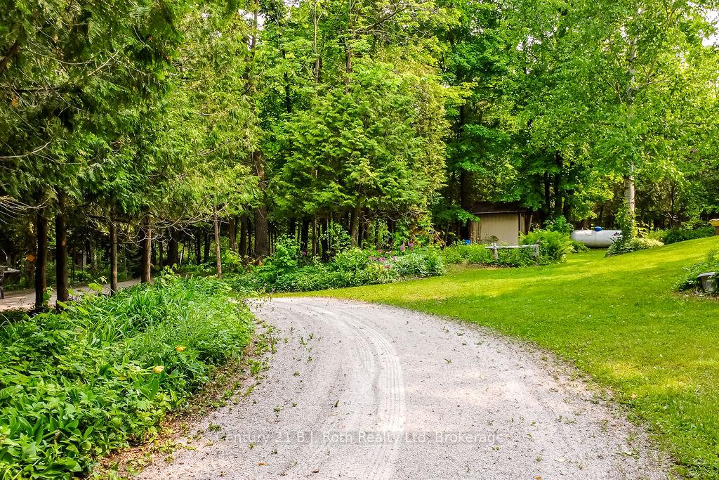 Photo 4 of 1755 Twin Oaks Crescent, Severn, Rural Severn — HOMEH