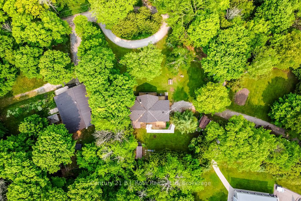 Photo 5 of 1755 Twin Oaks Crescent, Severn, Rural Severn — HOMEH