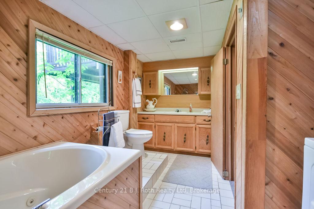 Photo 15 of 1755 Twin Oaks Crescent, Severn, Rural Severn — HOMEH