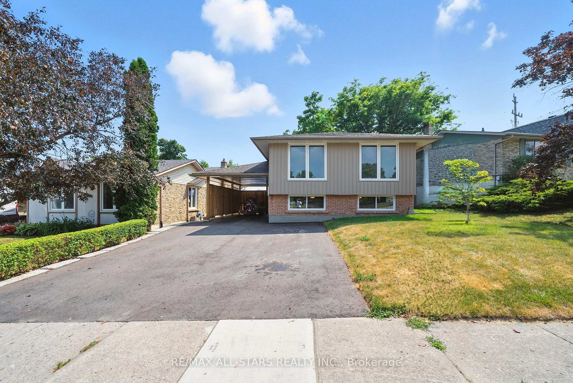 Photo 1 of 3 Lakeview Drive, Scugog, Port Perry — HOMEH