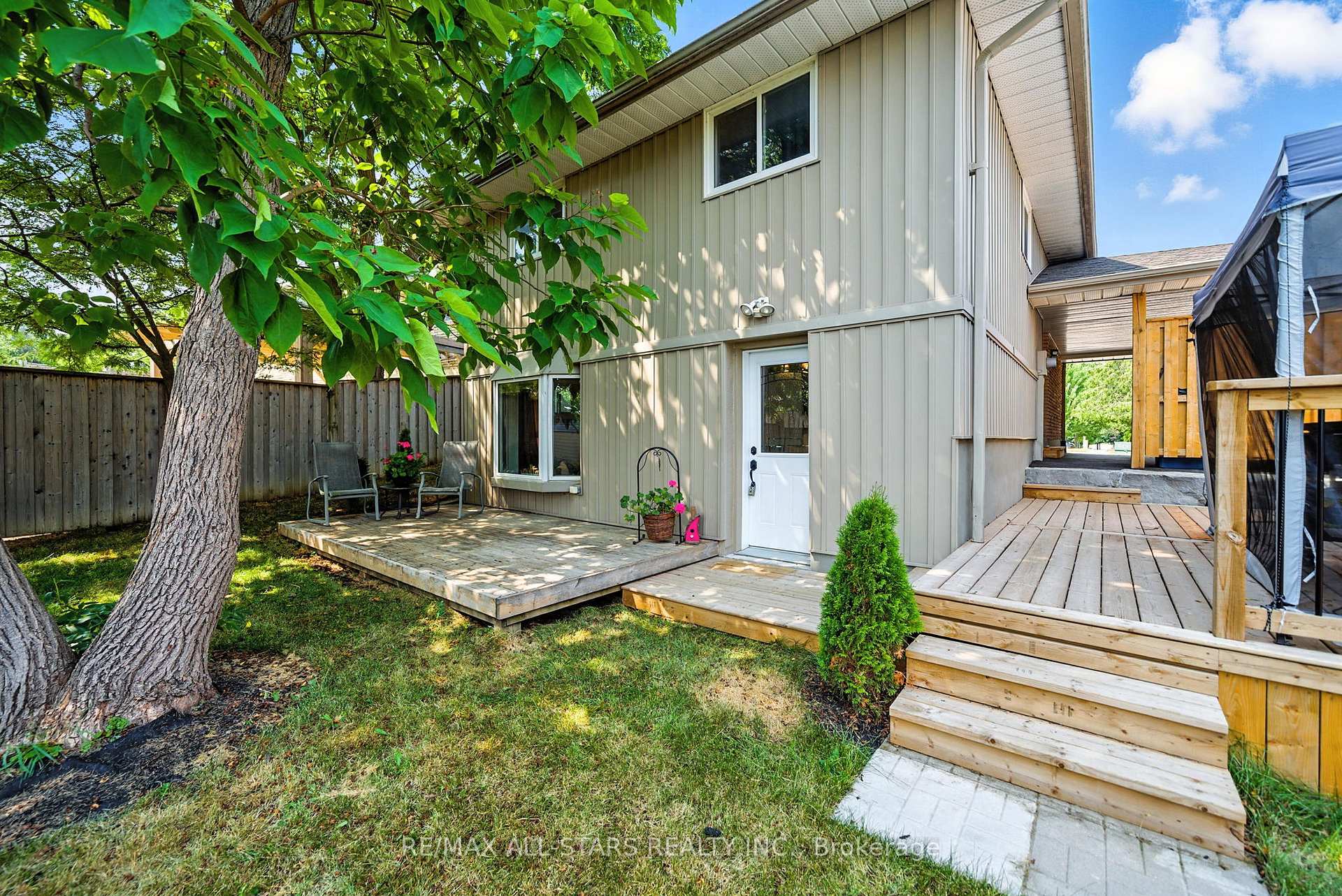 Photo 4 of 3 Lakeview Drive, Scugog, Port Perry — HOMEH