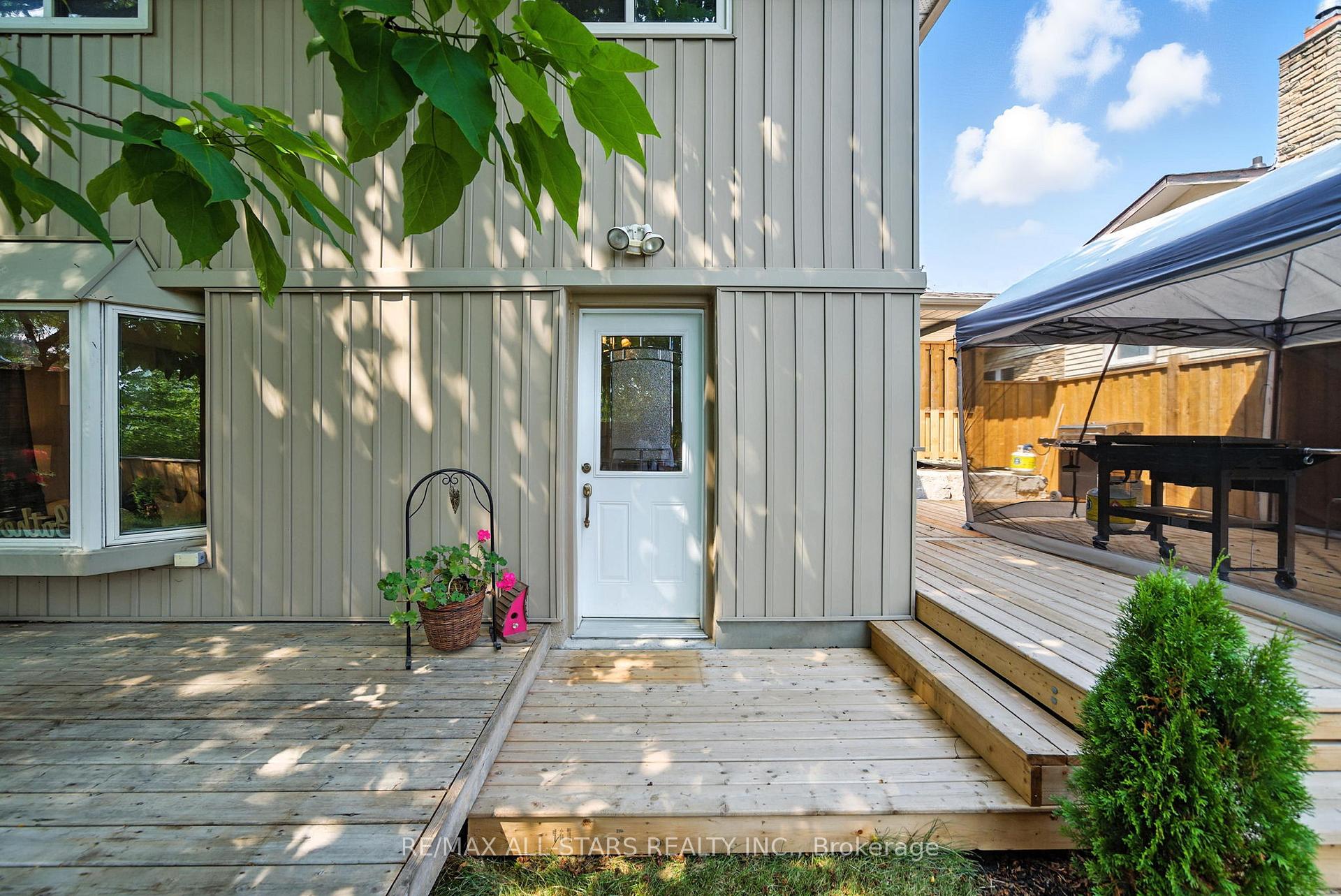 Photo 5 of 3 Lakeview Drive, Scugog, Port Perry — HOMEH
