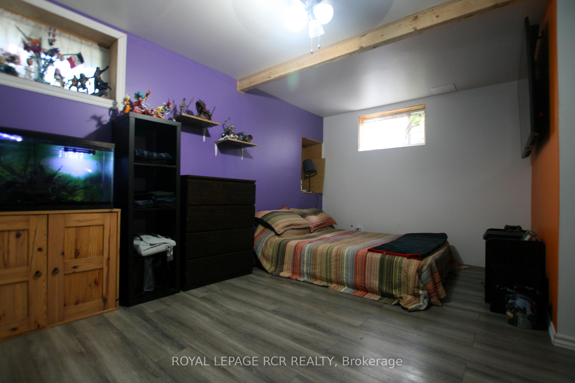 Photo 14 of 516 Pineview Gardens, Shelburne — HOMEH
