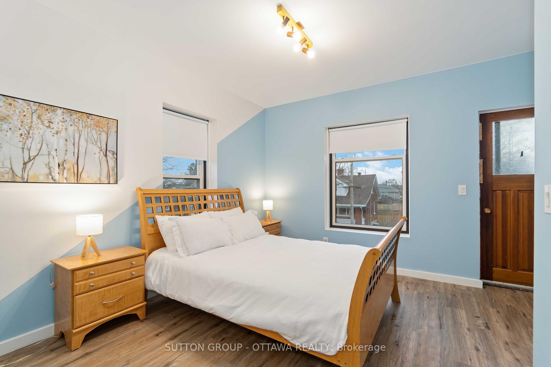Photo 8 of 25 James Street, Smiths Falls — HOMEH