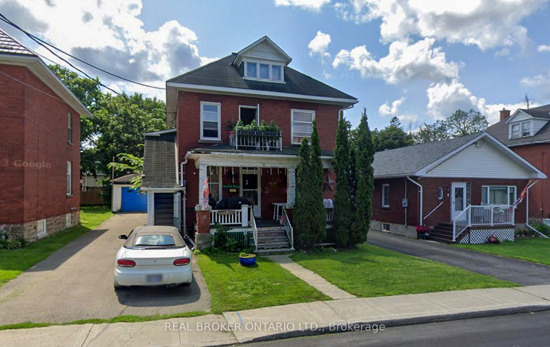 Photo 1 of 7 Montgomery Place, Smiths Falls — HOMEH