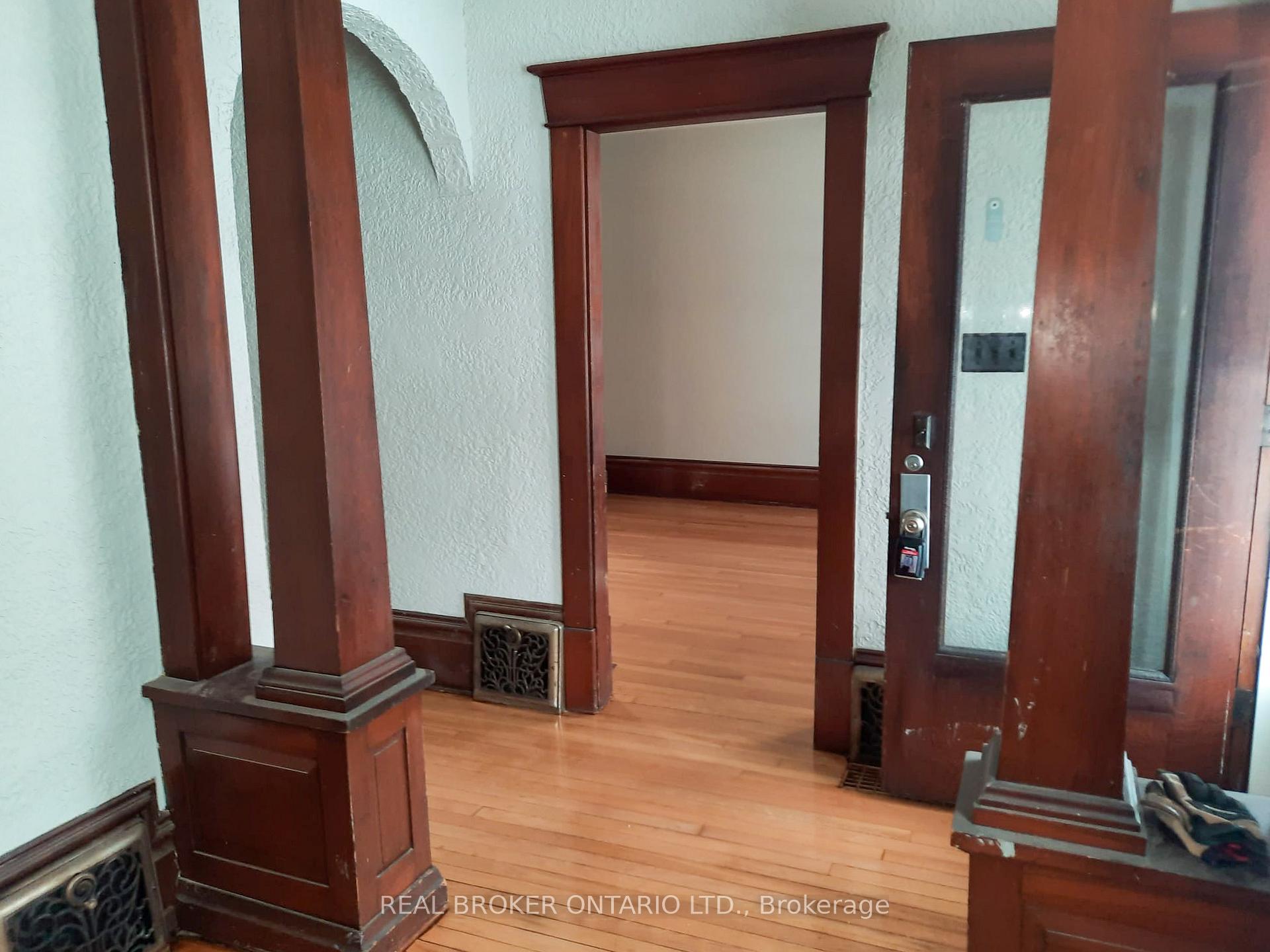 Photo 3 of 7 Montgomery Place, Smiths Falls — HOMEH
