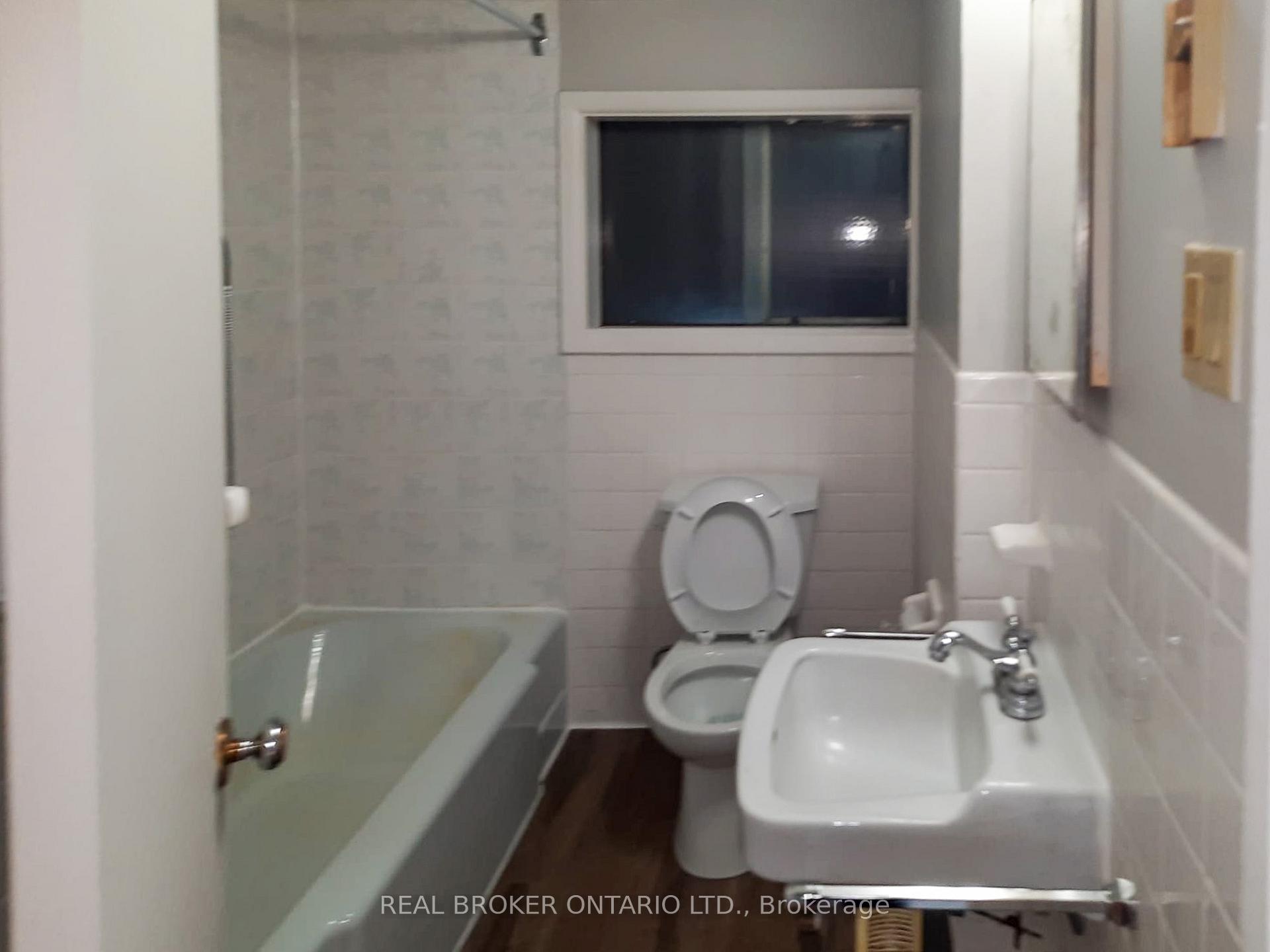 Photo 4 of 7 Montgomery Place, Smiths Falls — HOMEH