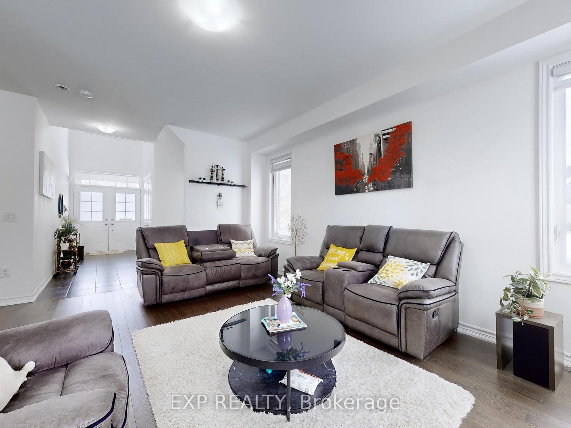 Photo 6 of 32 Doc Lougheed Avenue, Grey Highlands — HOMEH