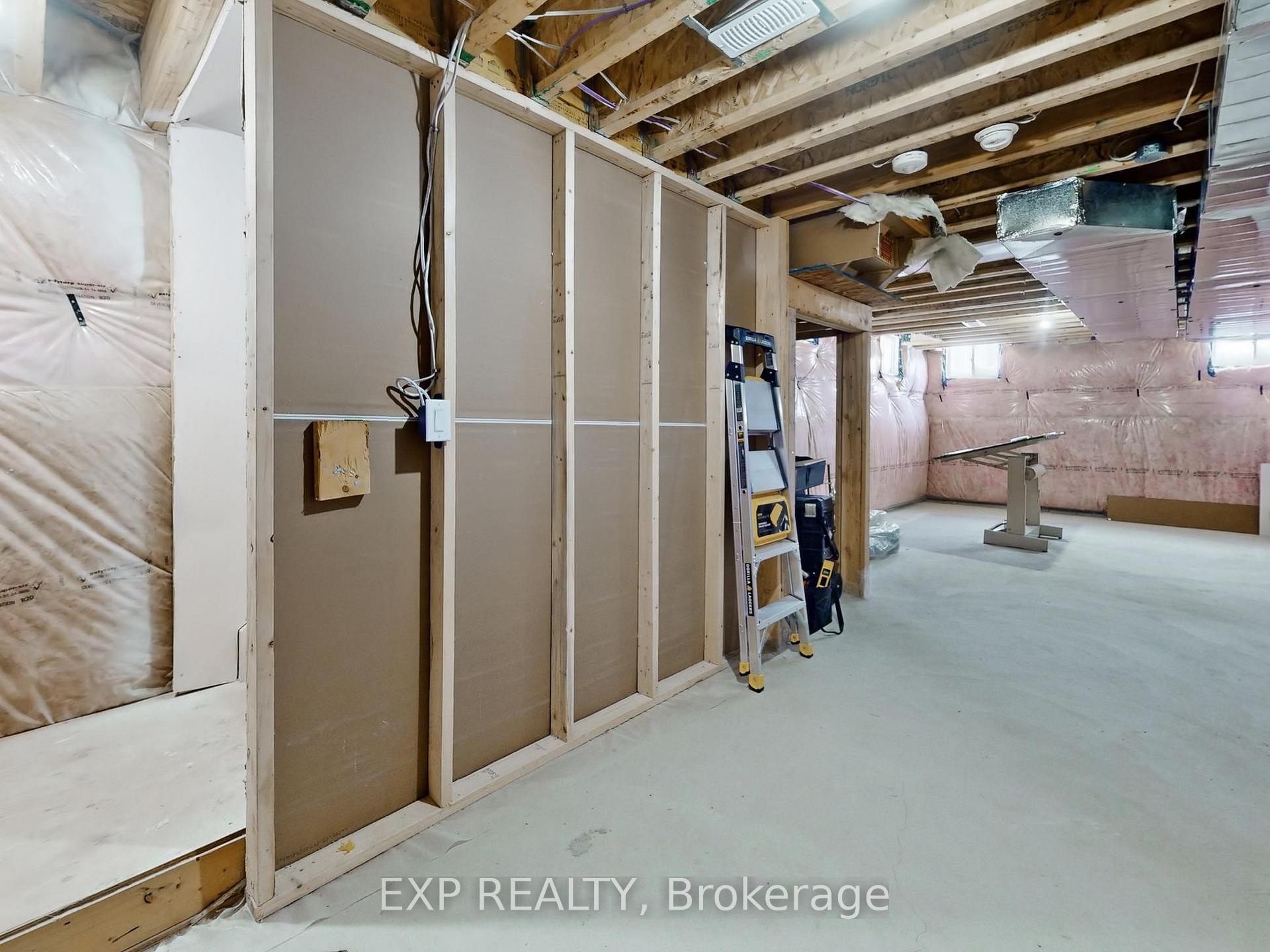 Photo 44 of 32 Doc Lougheed Avenue, Grey Highlands — HOMEH