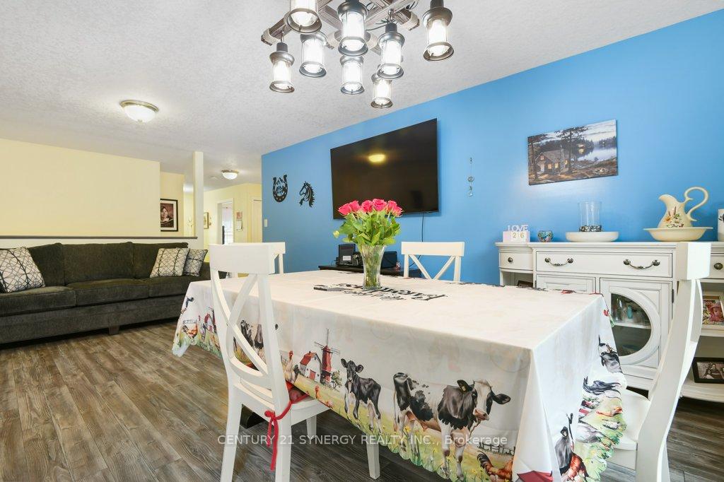 Photo 7 of 42 Code Crescent, Smiths Falls — HOMEH