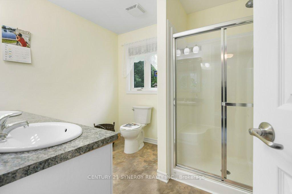 Photo 20 of 42 Code Crescent, Smiths Falls — HOMEH