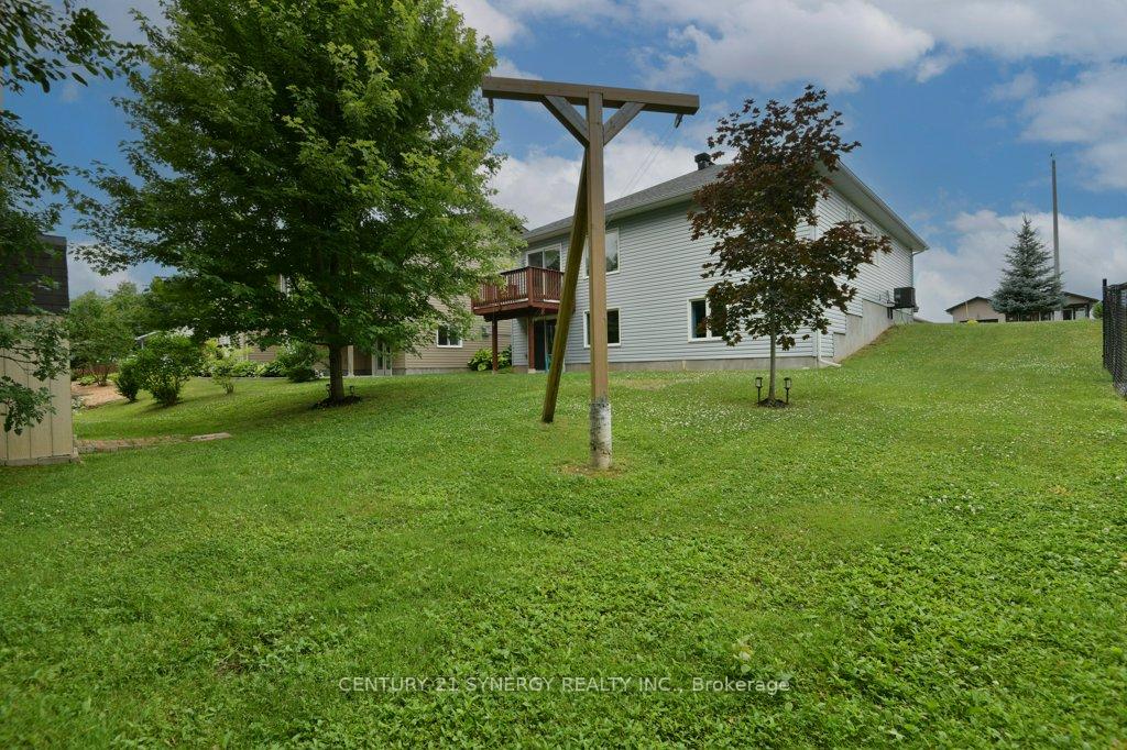 Photo 32 of 42 Code Crescent, Smiths Falls — HOMEH