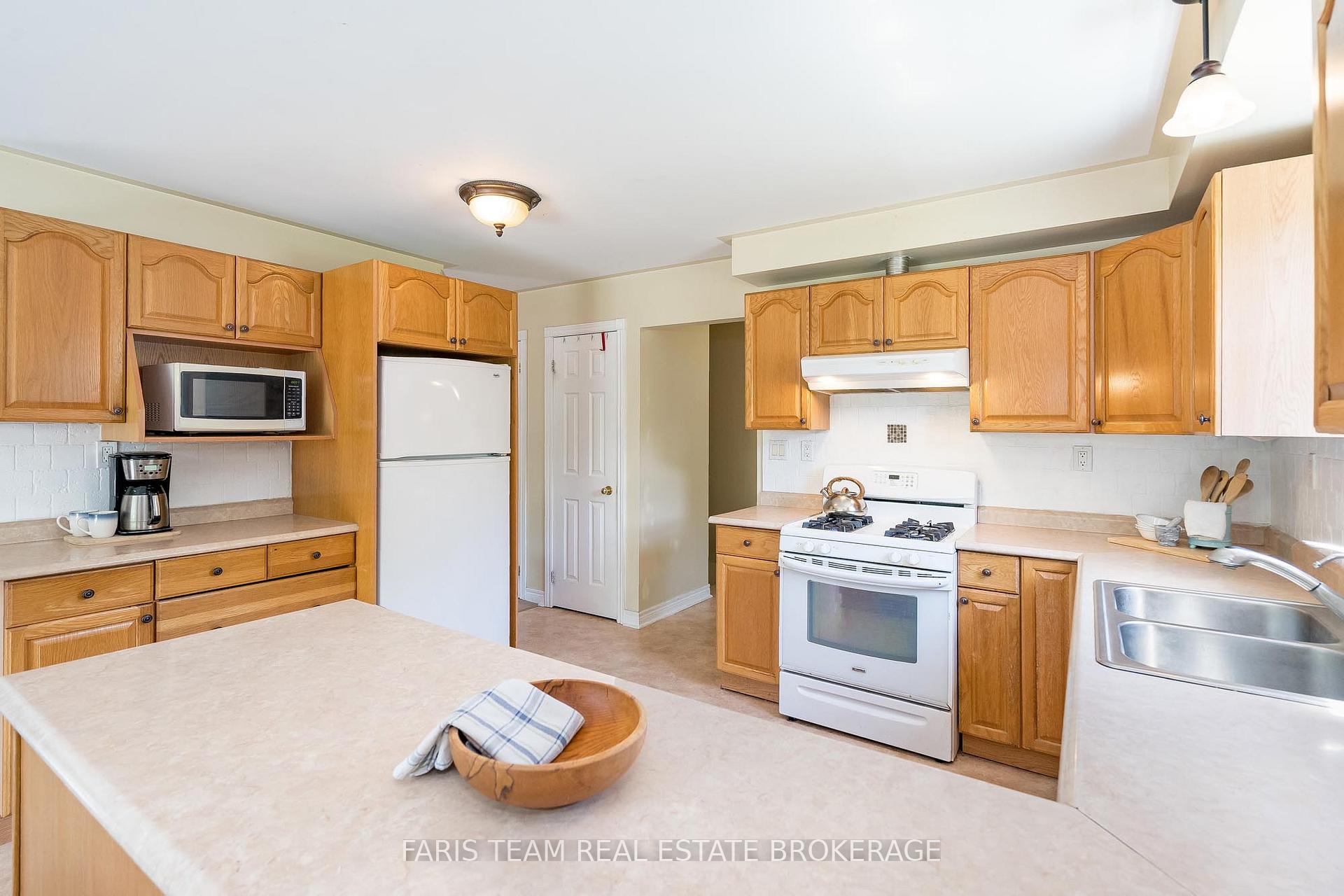 Photo 4 of 1280 Mount Stephen Road, Severn, Coldwater — HOMEH