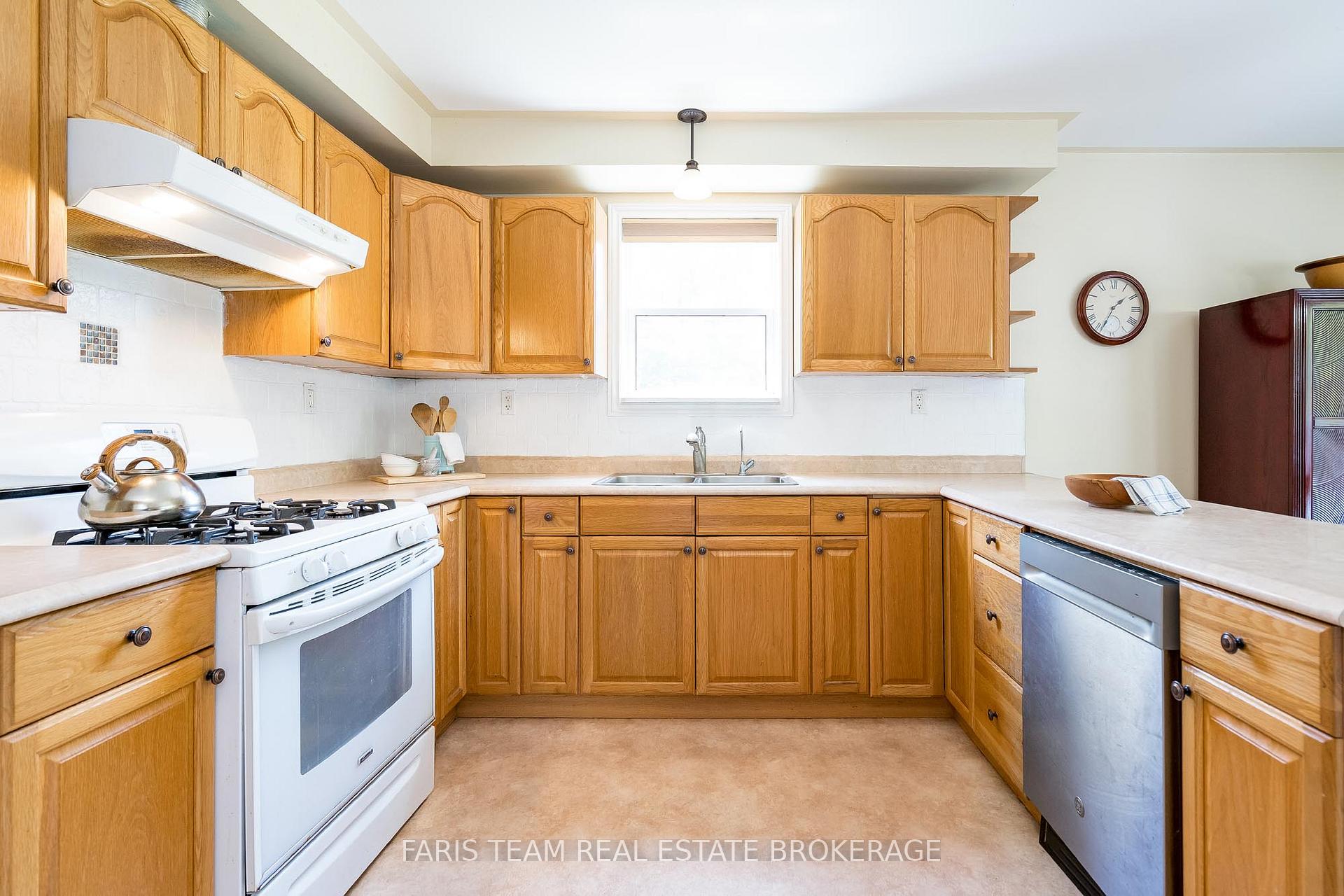 Photo 6 of 1280 Mount Stephen Road, Severn, Coldwater — HOMEH