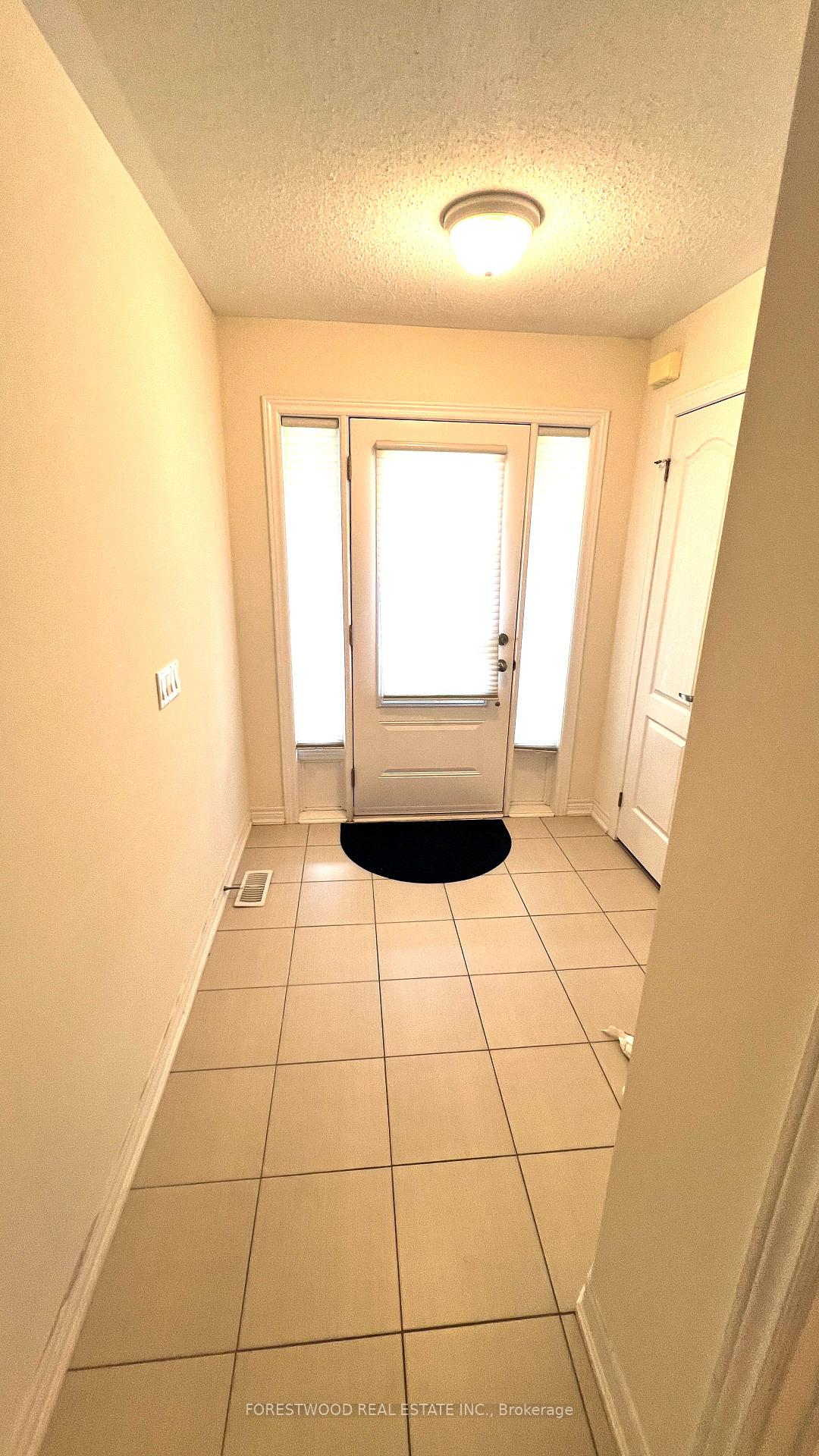 Photo 3 of 857 Cook Crescent, Shelburne — HOMEH