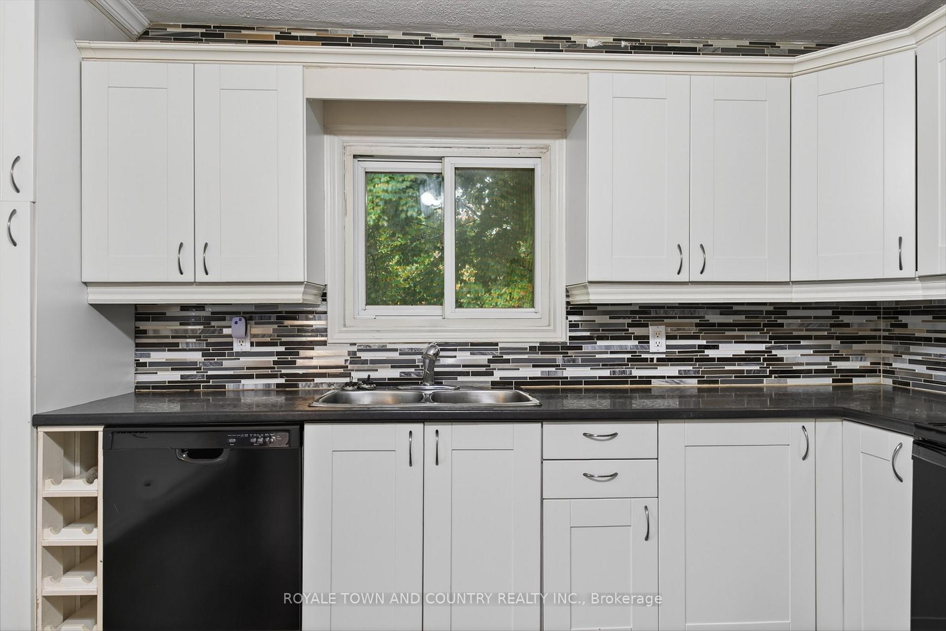 Photo 11 of 20 Shady Acres Avenue, Scugog, Rural Scugog — HOMEH