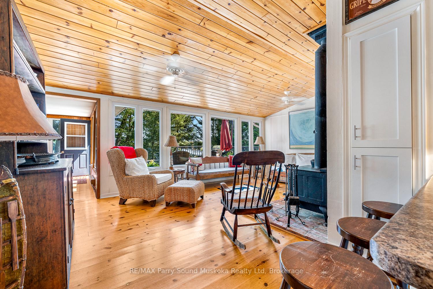 Photo 20 of 3 Maureen Drive, Seguin — HOMEH