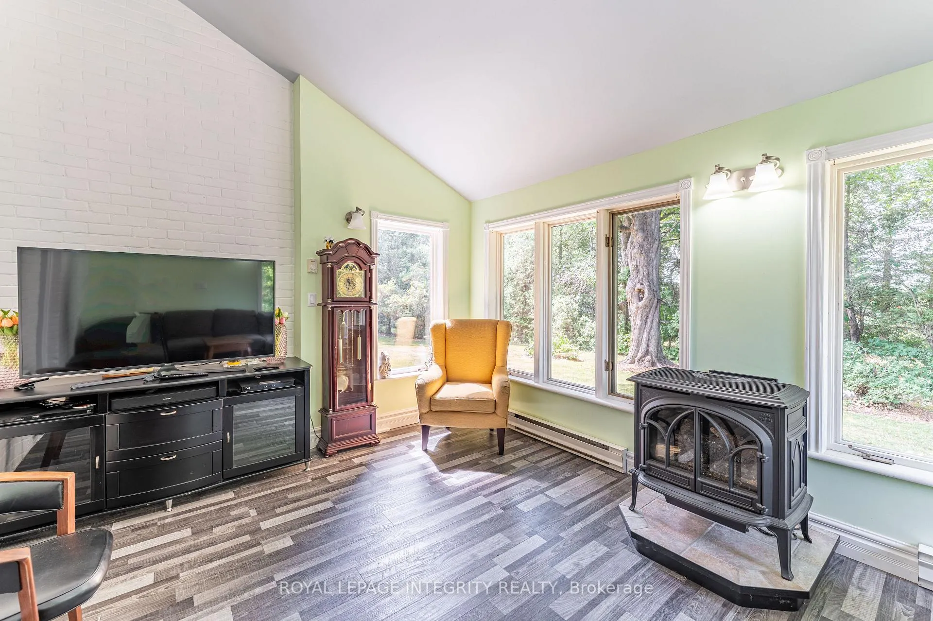 Photo 16 of 20455 Concession 3 Road, South Glengarry, South Glengarry (Lancaster) Twp — HOMEH