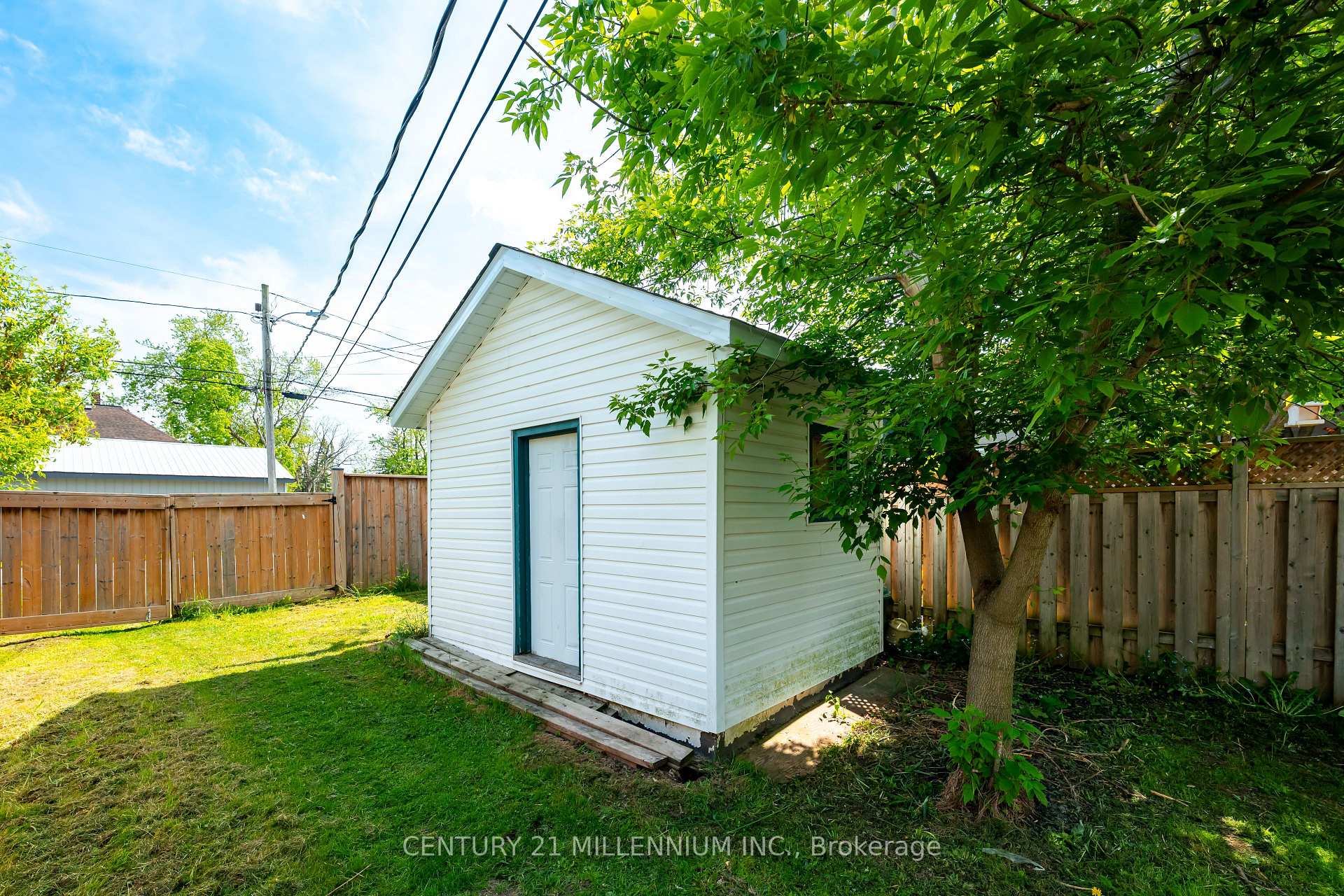 Photo 5 of 217 Main Street W, Shelburne — HOMEH