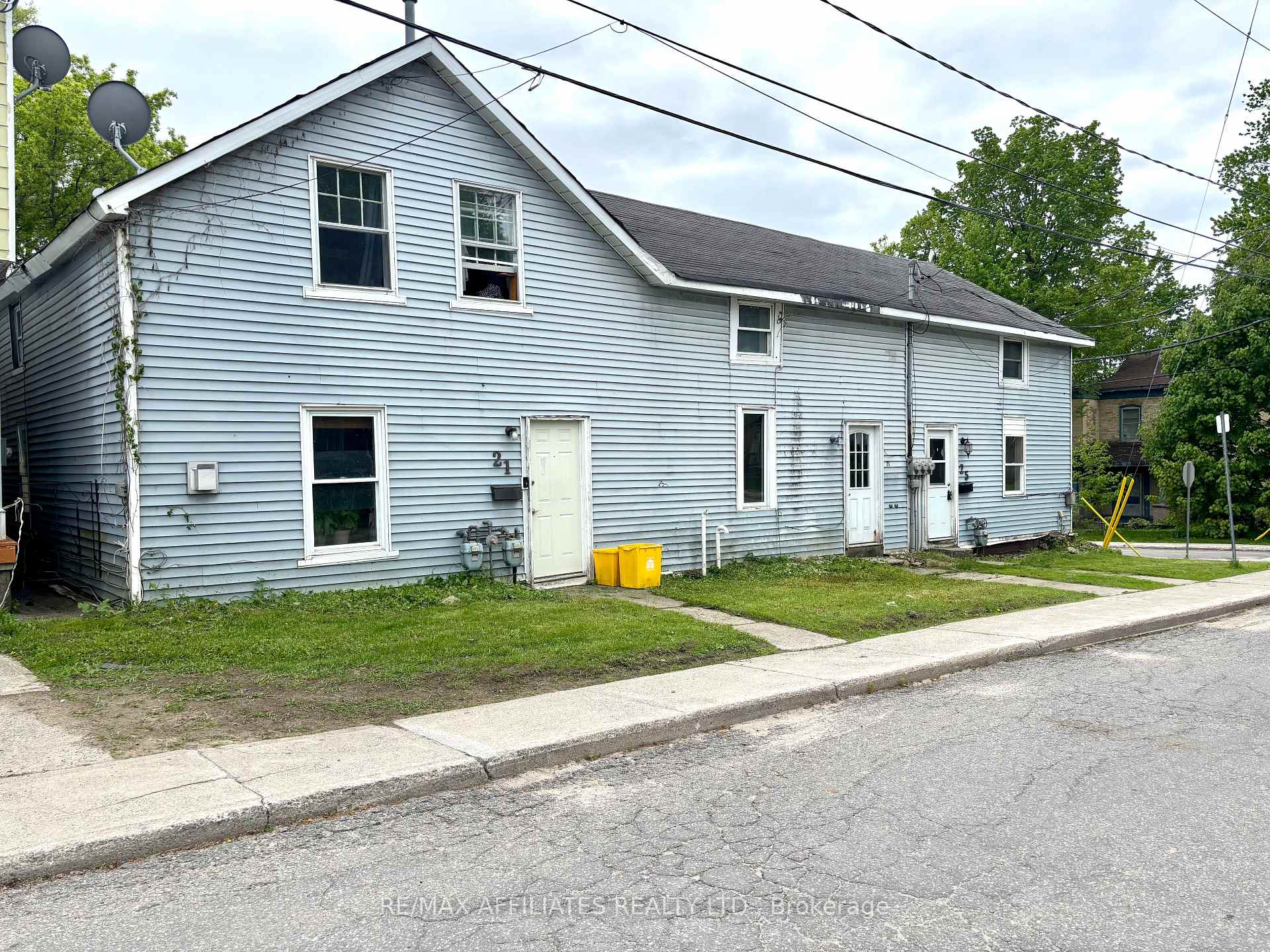 Photo 1 of 25 Church Street W, Smiths Falls — HOMEH