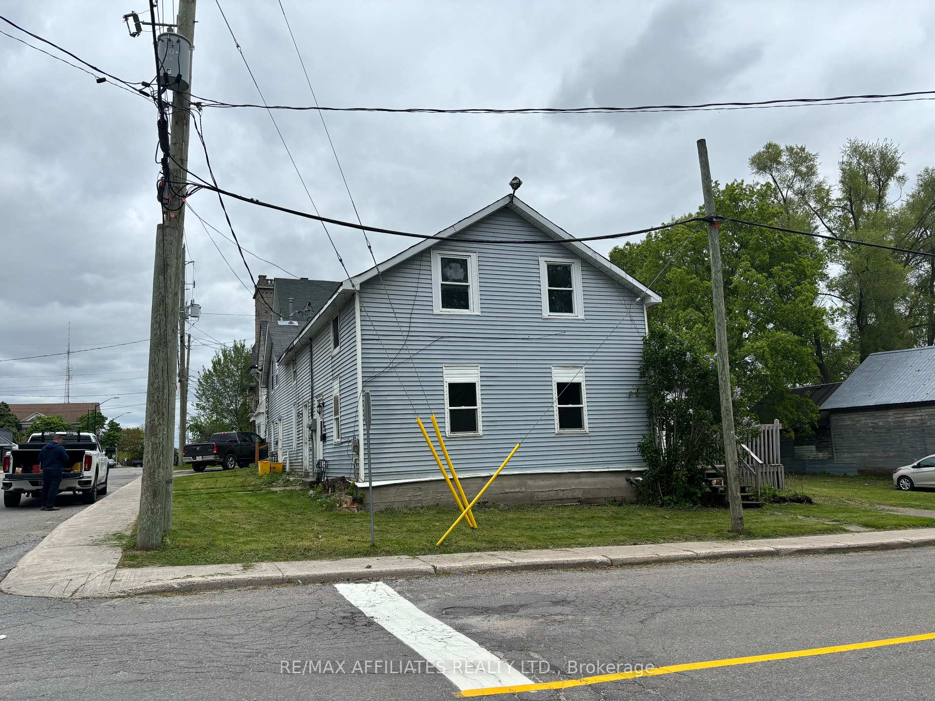 Photo 4 of 25 Church Street W, Smiths Falls — HOMEH