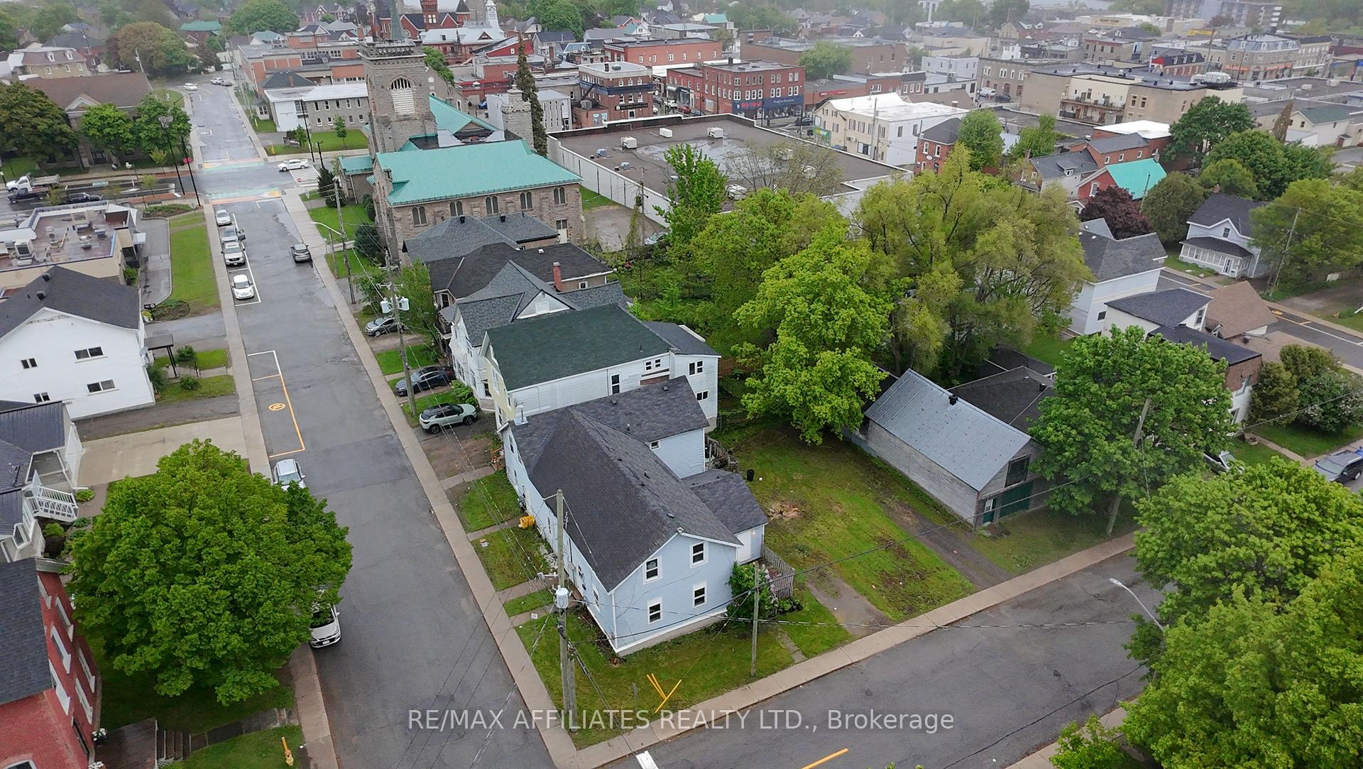 Photo 14 of 25 Church Street W, Smiths Falls — HOMEH