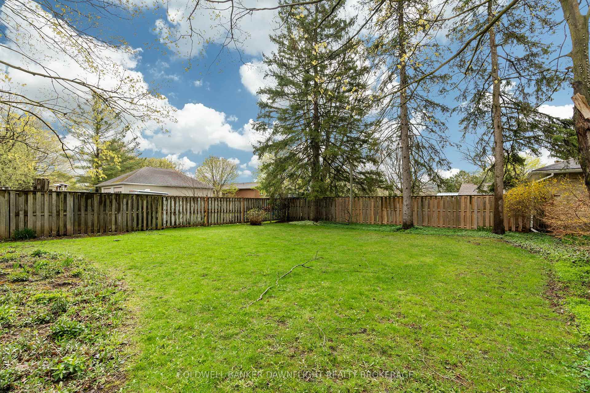 Photo 16 of 89 John Street W, South Huron, Exeter — HOMEH