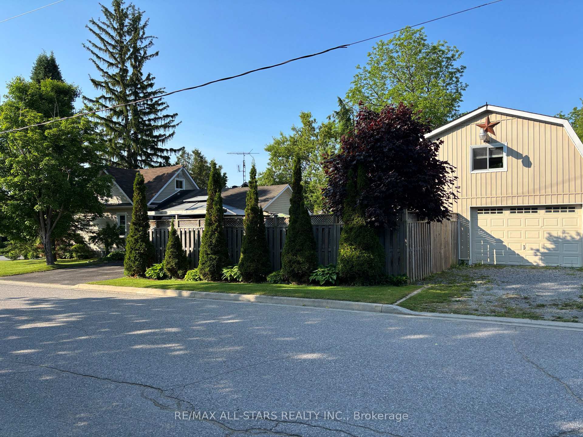 Photo 1 of 2 Henrietta Street, Scugog, Rural Scugog — HOMEH